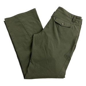 Athleta Low Rise Dipper Pants Women's 12 Green Nylon Boot Cut Stretch Pockets
